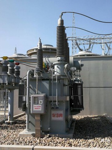 هل يمكن تحويل الطاقة من 208 فولت مرحلة واحدة إلى 460 فولت 3 مراحل