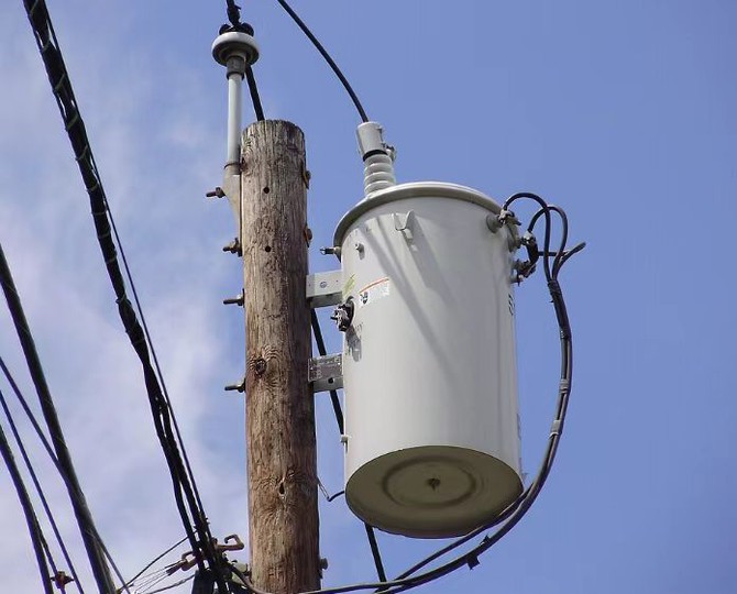 pole mouted transformer pole mouted transformer