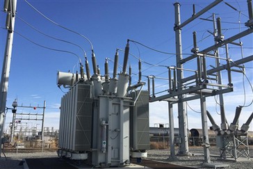 أنبوب Preamp قريب جدًا من محول الطاقة؟