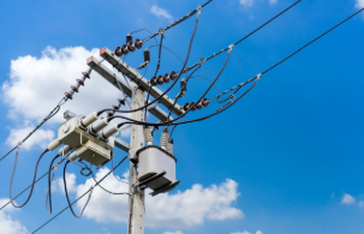 كيف تعمل محولات قطب المنفعة؟